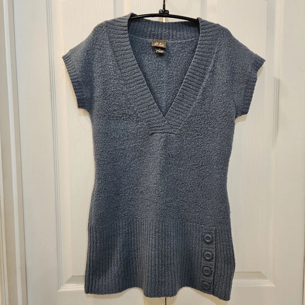 Dots Knit Sweater Top – Size Medium - Picture 2 of 8